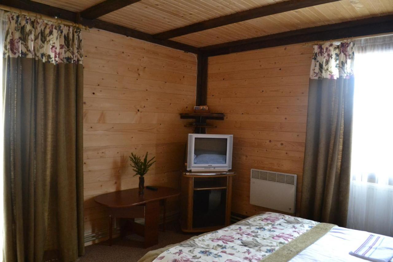 Chalet Shepit Karpat Μπούκοβελ Εξωτερικό φωτογραφία